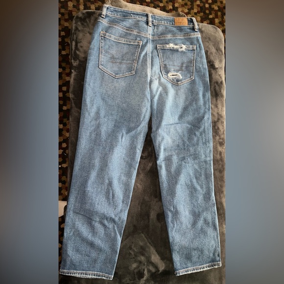 American Eagle Stretch Mom Straight Jean Size 8 Regular - Picture 7 of 15